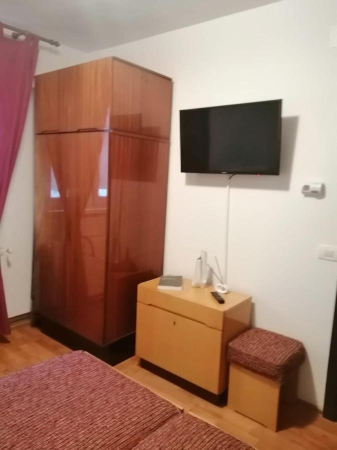 Apartment Valea Azugii أَزوغا المظهر الخارجي الصورة